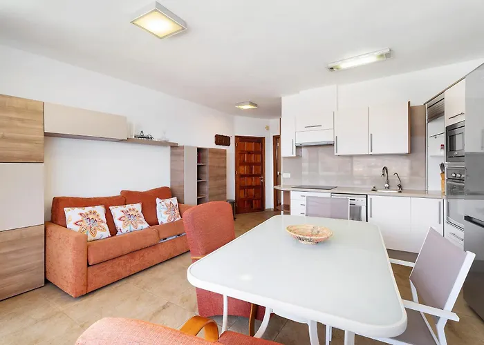 Beautiful Arenas Negras By Paramount Holidays *